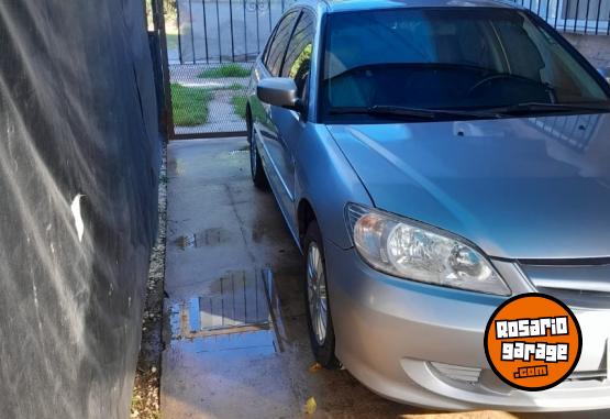 Autos - Honda Civic 2005 Nafta 319000Km - En Venta
