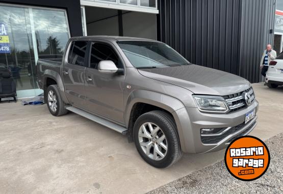 Camionetas - Volkswagen AMAROK V6 HIGHLINE 2022 Diesel 120000Km - En Venta