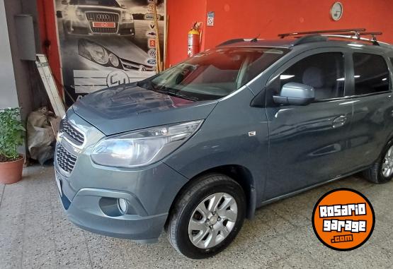 Autos - Chevrolet Spin 2013 GNC 135000Km - En Venta