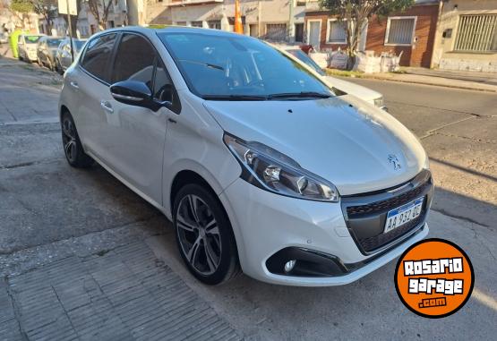 Autos - Peugeot 208 gt 2017 Nafta 99000Km - En Venta