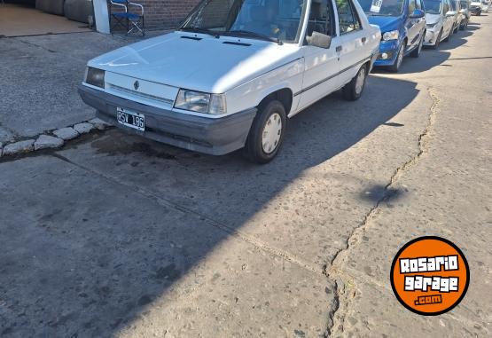 Autos - Renault R9 gtl con Aire 1994 Nafta 242000Km - En Venta