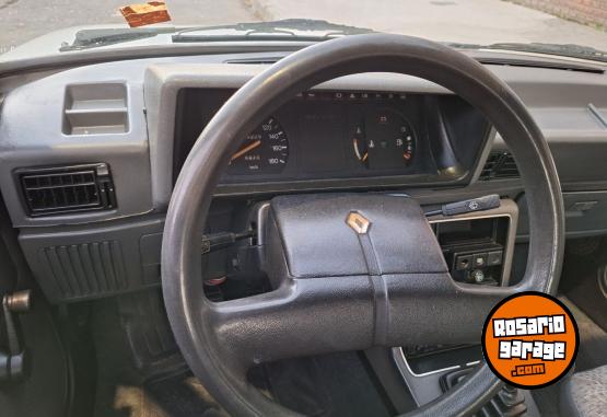 Autos - Renault R9 gtl con Aire 1994 Nafta 242000Km - En Venta