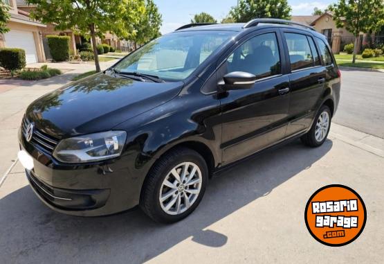 Autos - Volkswagen SURAN 2014 Nafta 130000Km - En Venta