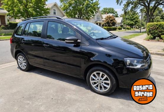 Autos - Volkswagen SURAN 2014 Nafta 130000Km - En Venta