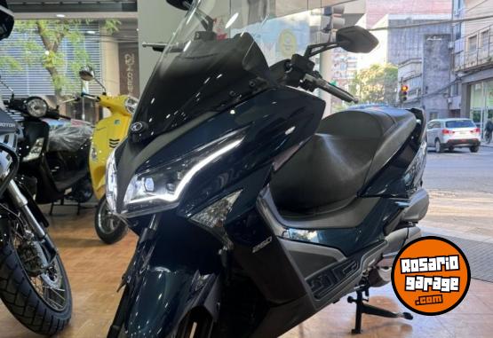 Motos - Kymco XTOWN 250CC 2025 Nafta 1300Km - En Venta
