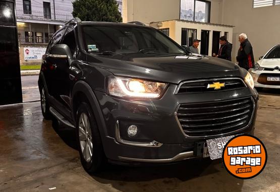 Camionetas - Chevrolet Captiva 2018 Diesel 120000Km - En Venta