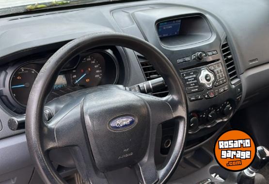 Autos - Ford RANGER 2.2 2017 Diesel 250000Km - En Venta