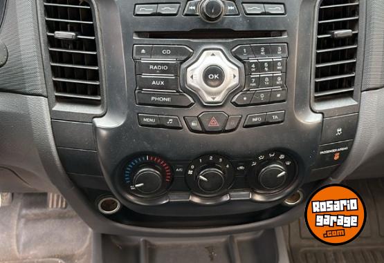 Autos - Ford RANGER 2.2 2017 Diesel 250000Km - En Venta