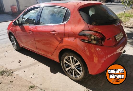 Autos - Peugeot 208 2016 Nafta 48000Km - En Venta