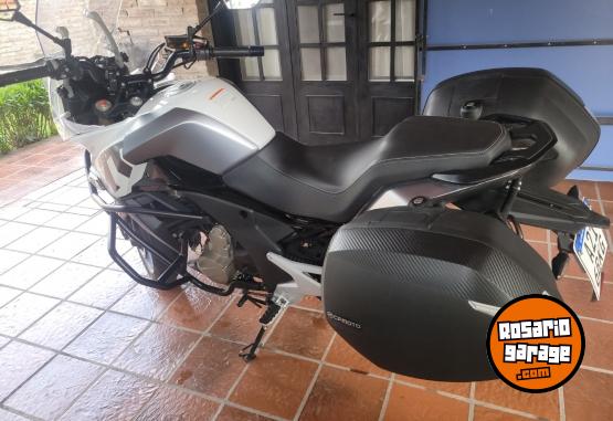 Motos - CF 650 mt 2024 Nafta 4600Km - En Venta