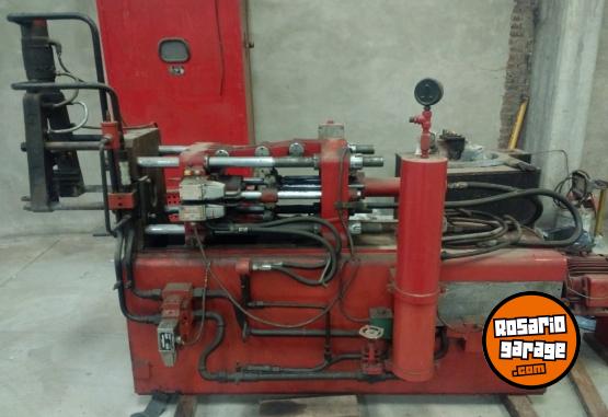 Herramientas - INYECTORA ZAMAK 80t - En Venta