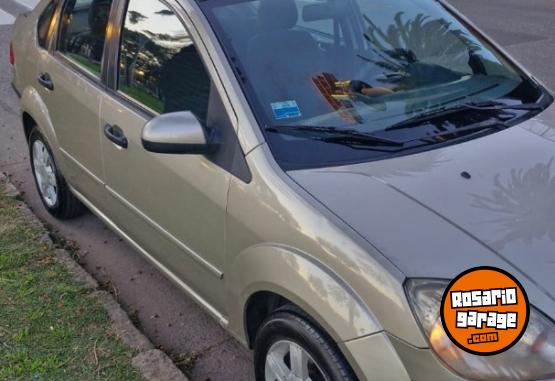 Autos - Ford Fiesta max edge plus nuev 2007 Nafta 130000Km - En Venta