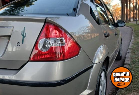 Autos - Ford Fiesta max edge plus nuev 2007 Nafta 130000Km - En Venta