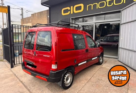 Utilitarios - Peugeot Partner HDI 2010 Diesel 123Km - En Venta