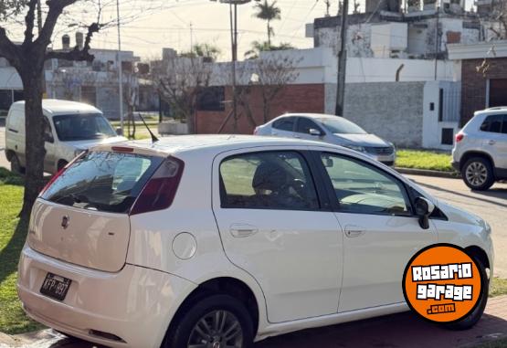 Autos - Fiat Punto 1.4 Attractive 2011 Nafta 177000Km - En Venta