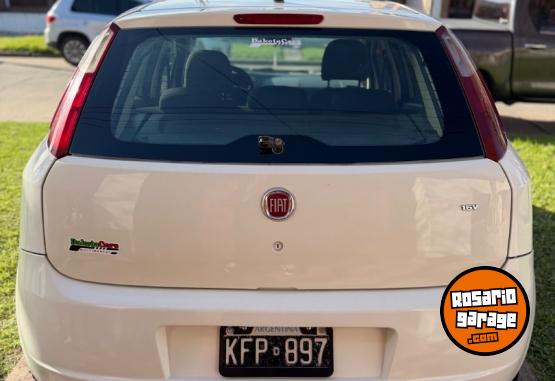 Autos - Fiat Punto 1.4 Attractive 2011 Nafta 177000Km - En Venta