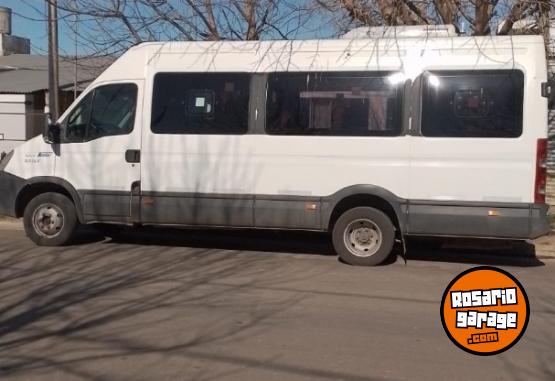 Camiones y Grúas - Impecable y excelente precio !! - En Venta