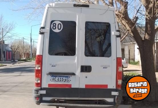 Camiones y Grúas - Impecable y excelente precio !! - En Venta