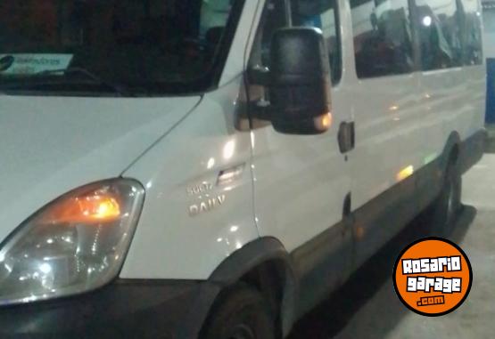 Camiones y Grúas - Impecable y excelente precio !! - En Venta