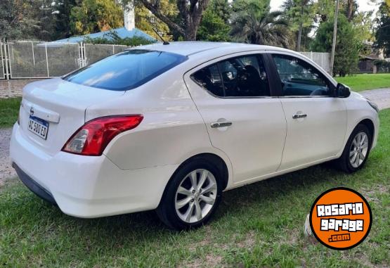 Autos - Nissan Versa advance 2018 Nafta 130000Km - En Venta