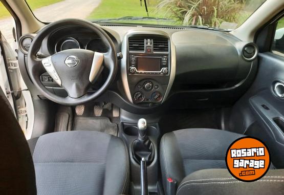 Autos - Nissan Versa advance 2018 Nafta 130000Km - En Venta
