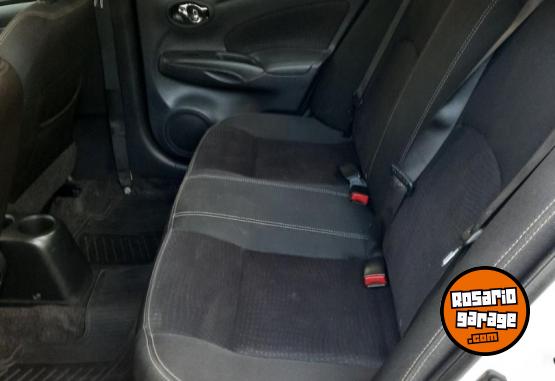 Autos - Nissan Versa advance 2018 Nafta 130000Km - En Venta