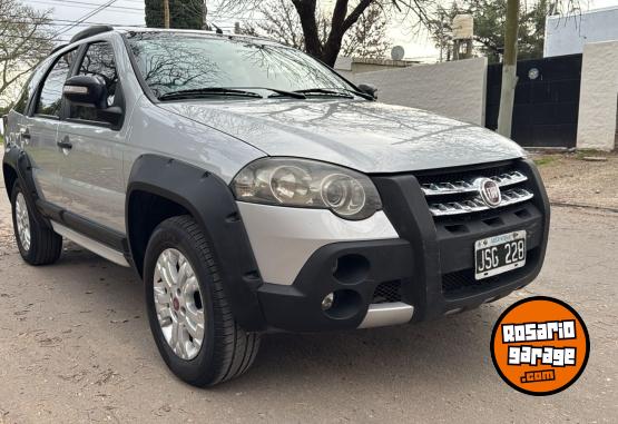 Autos - Fiat PALIO ADVENTURE LOCKER 2012 Nafta 130000Km - En Venta