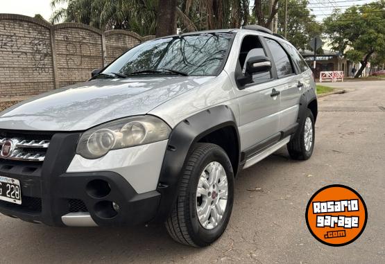 Autos - Fiat PALIO ADVENTURE LOCKER 2012 Nafta 130000Km - En Venta