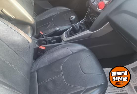 Autos - Ford Focus SE 2.0 2017 Nafta 97000Km - En Venta