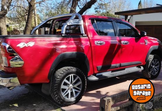 Camionetas - Toyota Hilux 2017 Diesel 262000Km - En Venta