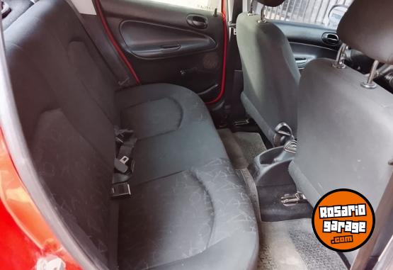 Autos - Peugeot 206 2011 Nafta 210000Km - En Venta