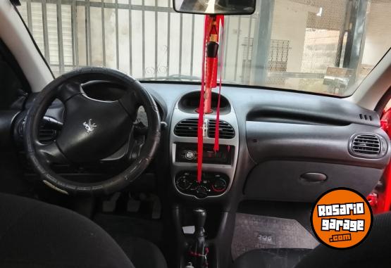 Autos - Peugeot 206 2011 Nafta 210000Km - En Venta
