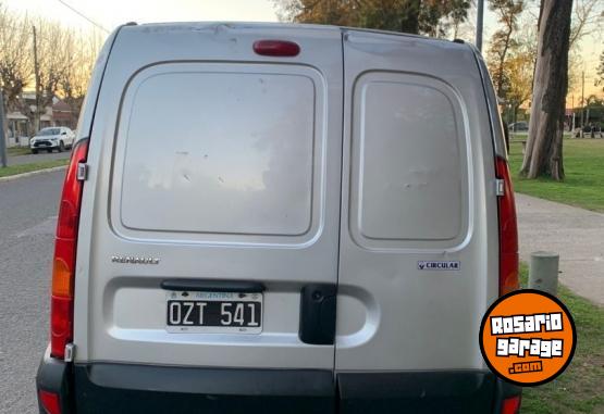 Utilitarios - Renault Kangoo PH3 Confort 1.6 2015 GNC 133855Km - En Venta
