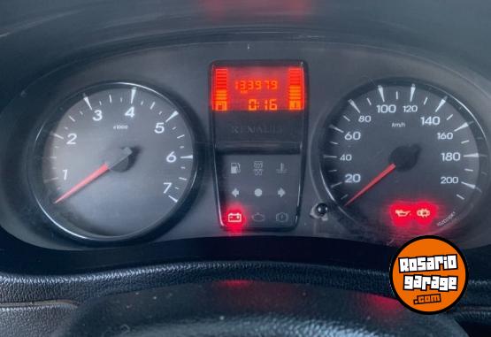 Utilitarios - Renault Kangoo PH3 Confort 1.6 2015 GNC 133855Km - En Venta