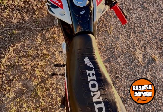 Motos - Honda Xr150 2025 Nafta 7000Km - En Venta