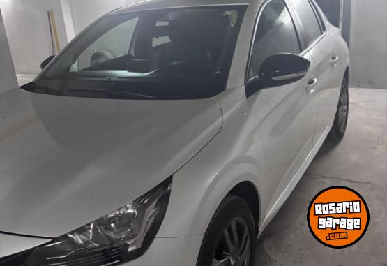 Autos - Peugeot 208 allure 2025 Nafta 32000Km - En Venta