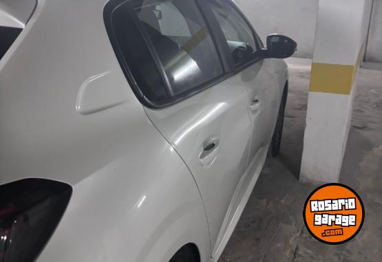 Autos - Peugeot 208 allure 2025 Nafta 32000Km - En Venta