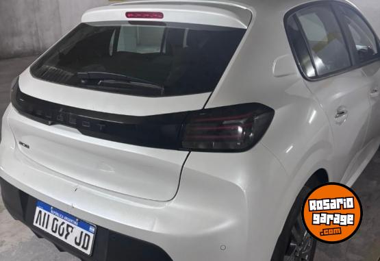Autos - Peugeot 208 allure 2025 Nafta 32000Km - En Venta