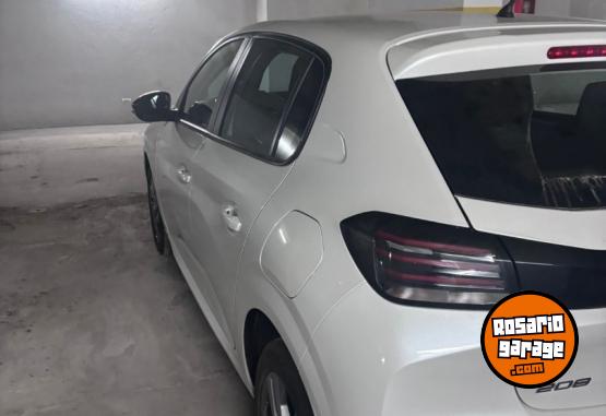 Autos - Peugeot 208 allure 2025 Nafta 32000Km - En Venta