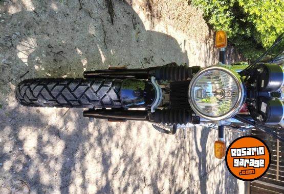 Motos - Royal Enfield interceptor 2023 Nafta 8200Km - En Venta