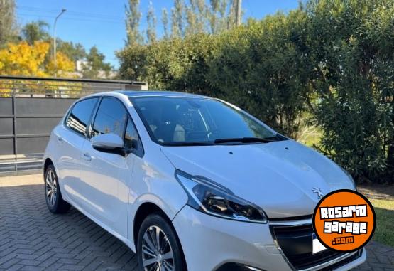 Autos - Peugeot 208 feline 1.6 2019 Nafta 41000Km - En Venta