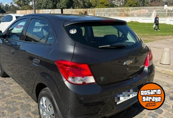 Autos - Chevrolet Onix 2016 Nafta 143000Km - En Venta