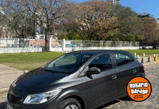 Autos - Chevrolet Onix 2016 Nafta 143000Km - En Venta