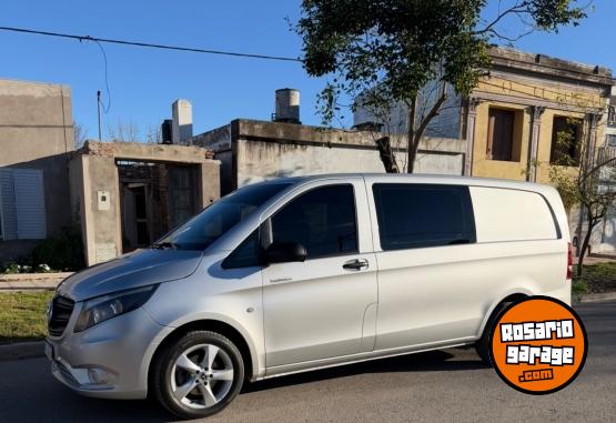 Utilitarios - Mercedes Benz Vito plus 2022 2022 Diesel 130000Km - En Venta