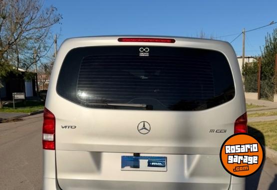 Utilitarios - Mercedes Benz Vito plus 2022 2022 Diesel 130000Km - En Venta