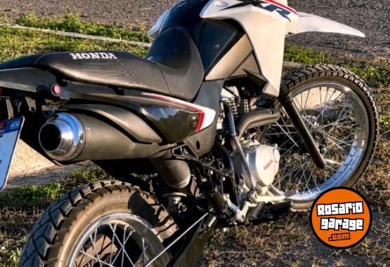 Motos - Honda Xr150 2025 Nafta 7000Km - En Venta