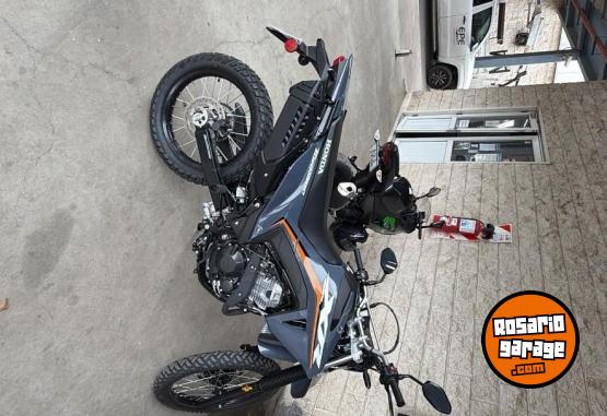 Motos - Honda Tornado 300 L 2026 Nafta 600Km - En Venta