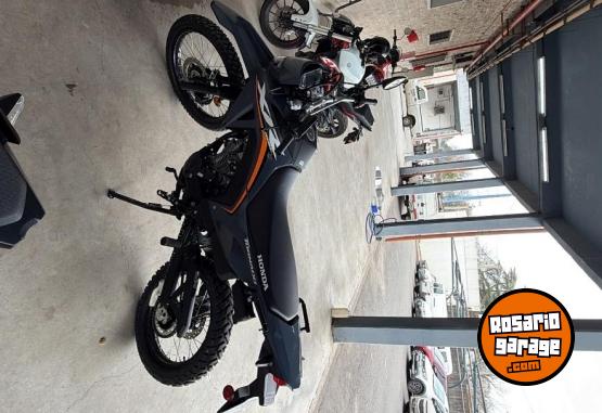 Motos - Honda Tornado 300 L 2026 Nafta 600Km - En Venta
