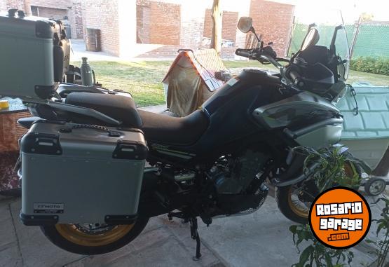 Motos - CF MT TOURING 800 2025 Nafta 2740Km - En Venta