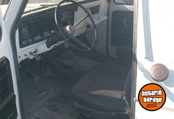 Utilitarios - Ford Utilitario furgon 1983 Nafta 2000Km - En Venta